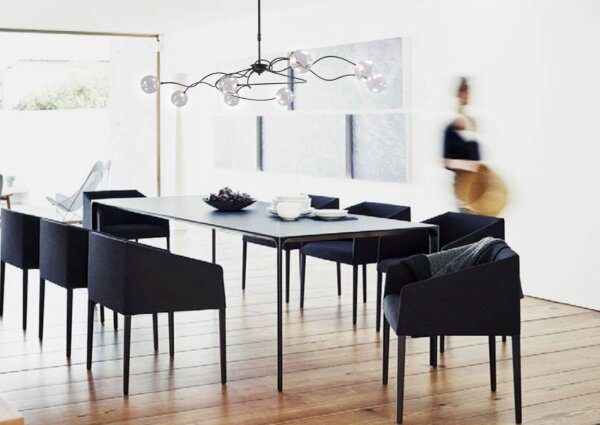 Suspension décorative LED GIO noire avec variateur dintensité