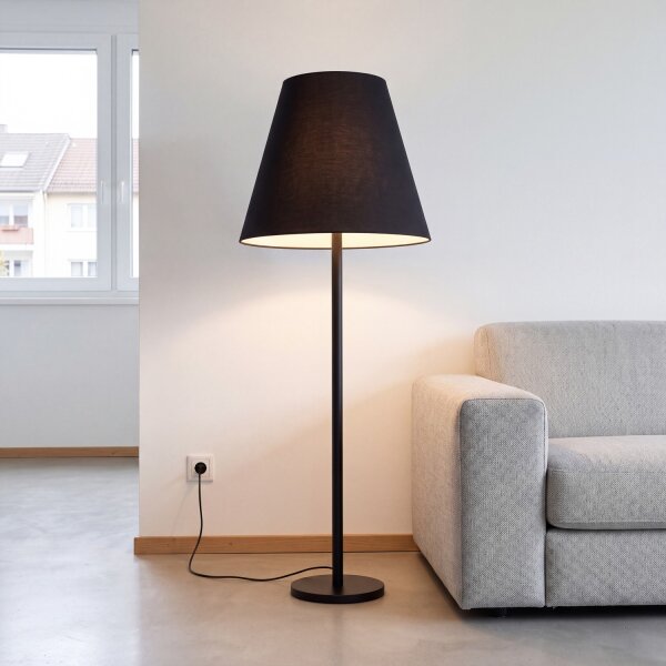 Lampe sur pied en noir 3-flmg