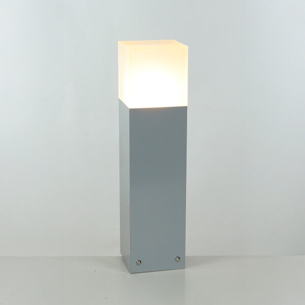 Petite lampe de jardin AWERNE carrée 40cm IP44 E27