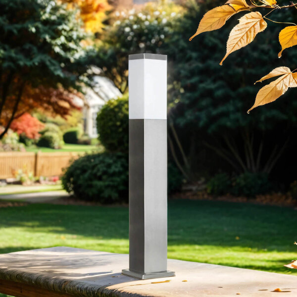 Borne déclairage en acier inoxydable argenté 65cm carré E27