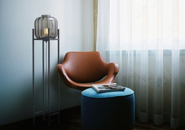 Petit lampadaire verre métal 138 cm noir E27