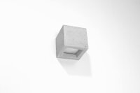 Lampe en béton murale carrée H : 12 cm...