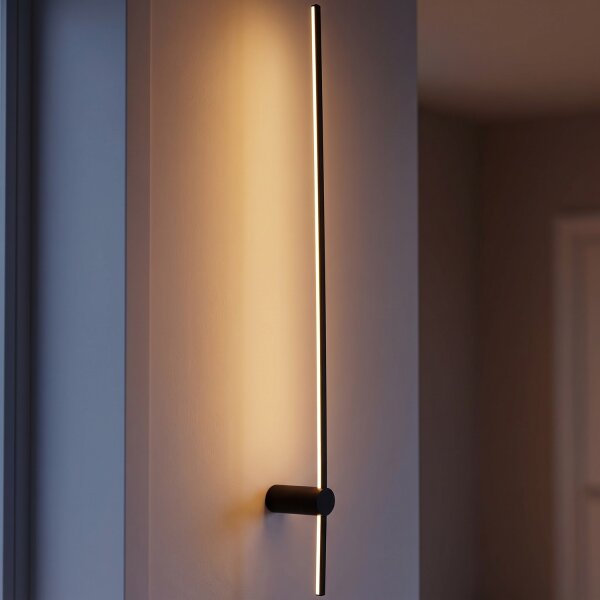 Applique LED noire H : 120 cm 3000 K 540 lm aluminium plat