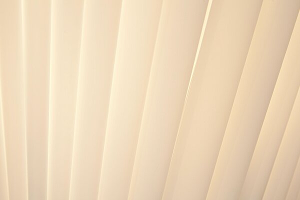 grand lampadaire 160cm rétro extravagant blanc