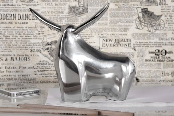 Statue aluminium 16x55 cm en argent