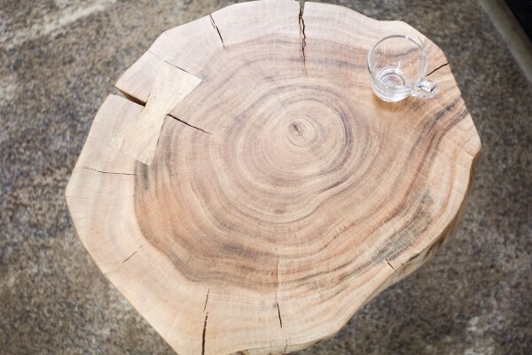Table dappoint en bois dacacia métal 40x60 cm en blanc noir