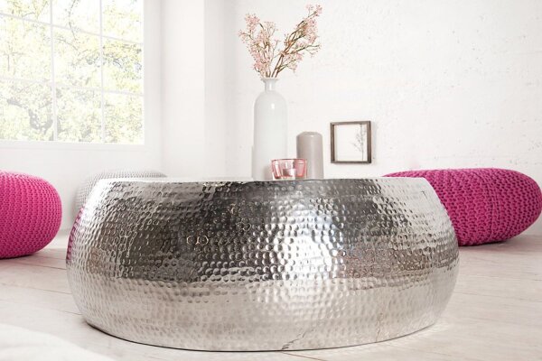 Table basse en aluminium fait main Ø 80 cm en argent