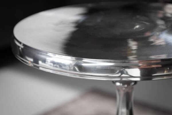 Table dappoint en aluminium argenté 35 x 35 cm