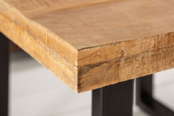 Table basse mangue bois métal 60 x 60 cm piètement traîneau