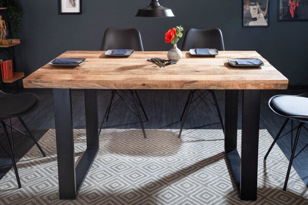 Table de salle à manger mangue bois métal 140 x 80 cm piétement traîneau