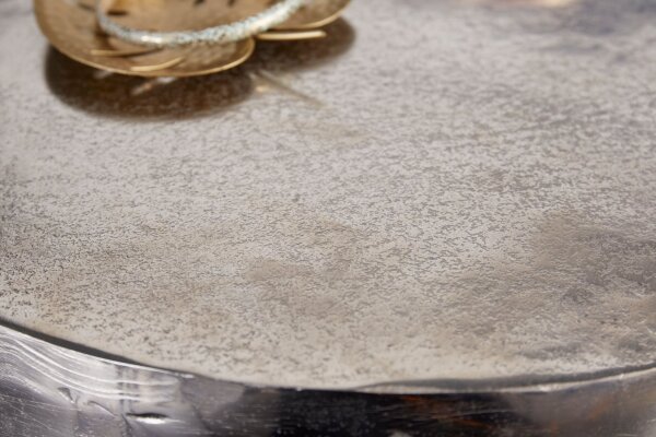 Table dappoint en aluminium argenté 37 x 37 cm