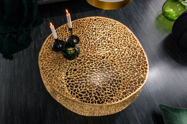 Table basse en métal doré 80 x 80 cm artisanale