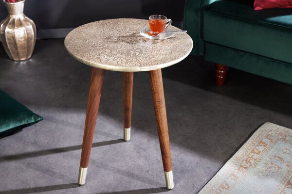 Table dappoint en bois dacacia métal 40x50 cm (lxh) artisanale
