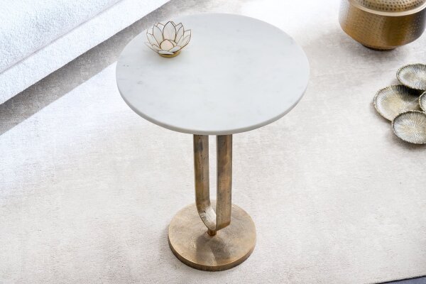 Table dappoint en marbre métal blanc or 45x45 cm artisanale
