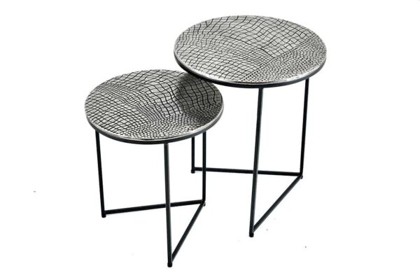 Set de 2 tables dappoint en métal argenté antique martelé