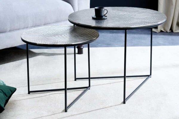 Table basse set de 2 pièces en métal argenté antique martelé