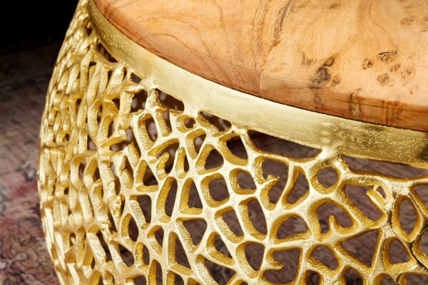 Table basse en bois dacacia métal naturel or 72x72 cm artisanale