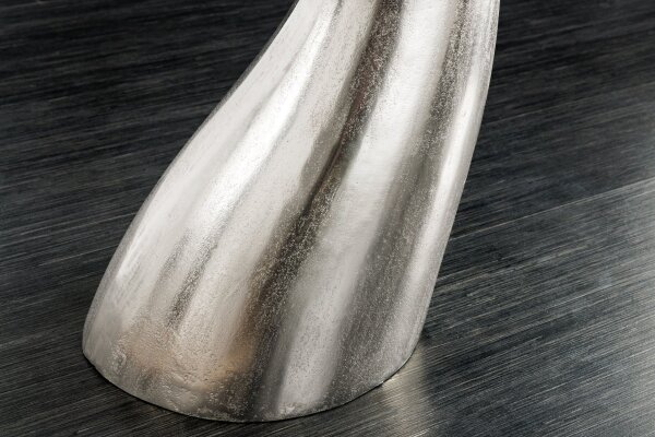 Table dappoint en métal argenté 57x50 cm artisanale
