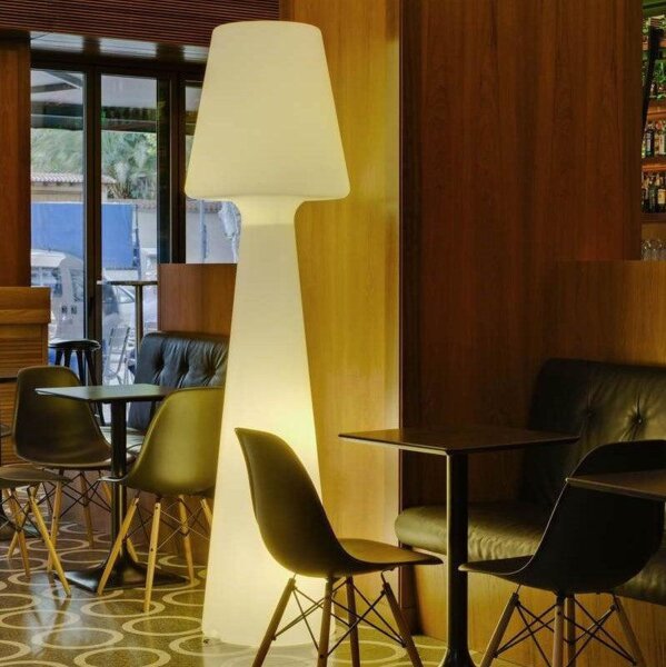 Lampadaire LED extérieur 2 m de haut Connecteur Câble 2700 K IP65