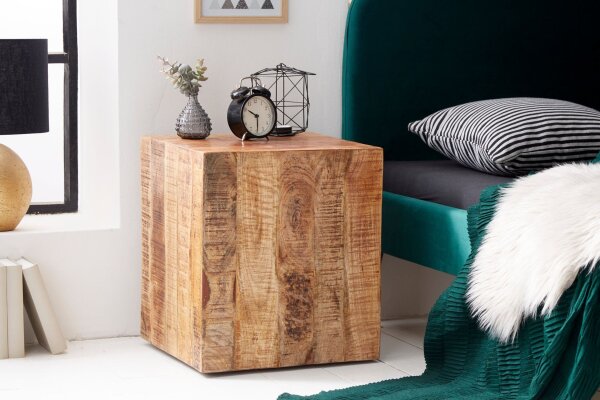 Table dappoint en bois de manguier massif L : 40 cm avec roulettes polyvalent