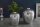 Set de 2 vases décoratifs en métal martelé unique en argent