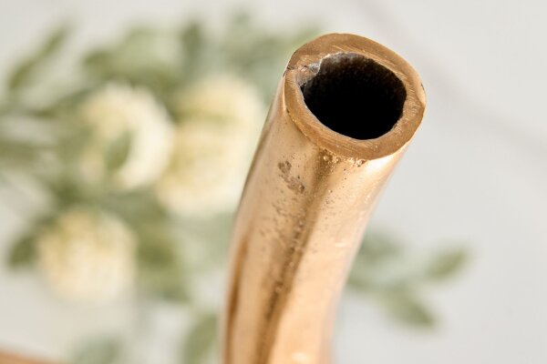 Vase décoratif en métal doré fait main H : 47 cm SIXTEN