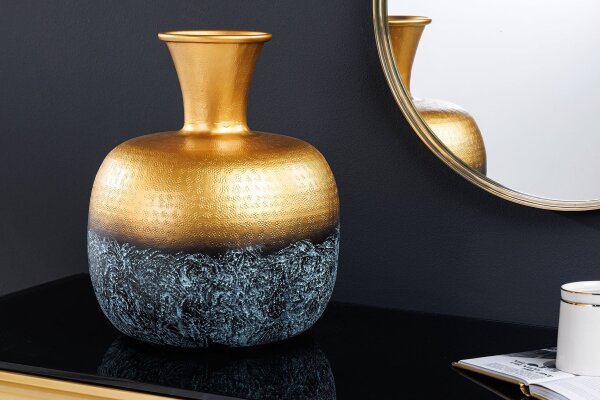 Vase décoratif en métal patiné or Ø 30 cm H : 36 cm Oriental