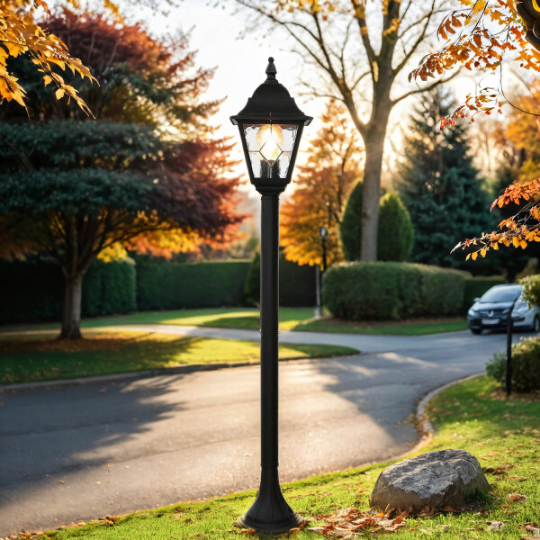 Lampe dallée noire résistante aux intempéries H:109cm LEADWORTH