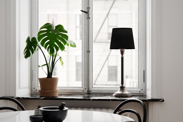Lampe de table tissu métal E27 59,5 cm en noir argenté