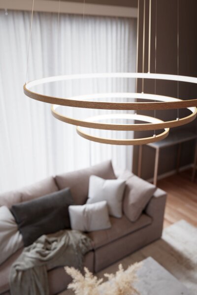 Lustre LED L : 80 cm 3 anneaux bois 2700 K blanc chaud