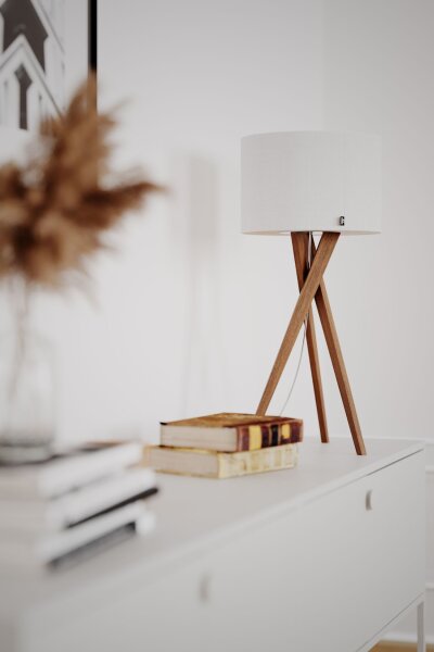 Lampe de table bois tissu 55 cm trépied chêne blanc E27