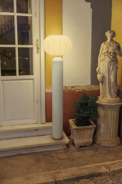 LED Solar Stehlampe Akku dimmbar Beige IP65 3000K 142cm