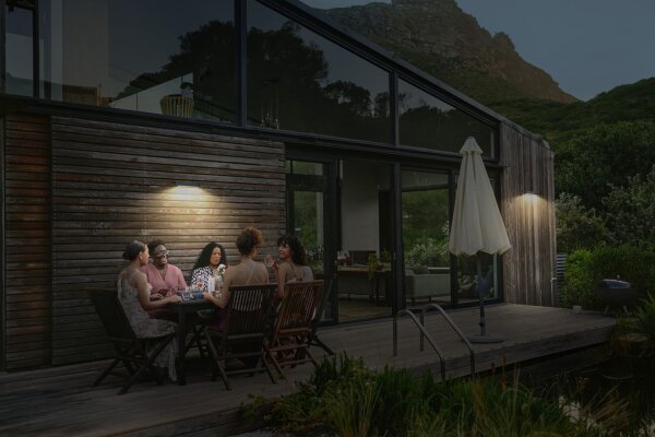 LED Solar Wandlampe Metall dimmbar 3000 K IP54 OSRAM