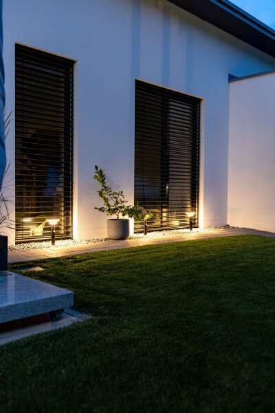 LED Solar Wegeleuchte Schwarz 3000K IP44 Sensor OSRAM
