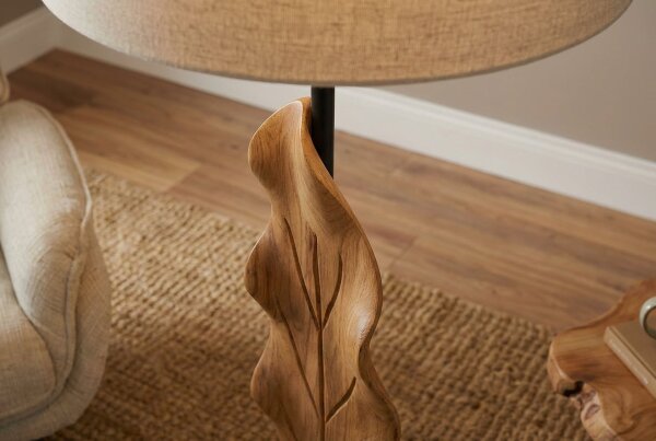 Stehlampe Holz Stoff 131 cm hoch Natur Beige Modern E27