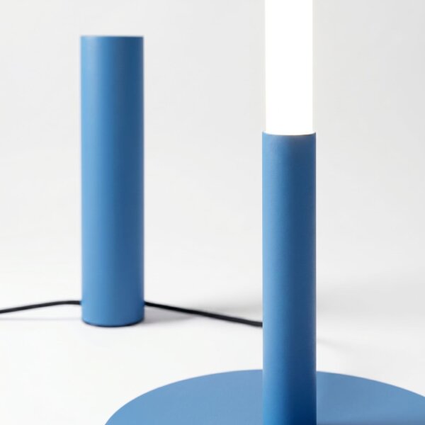 LED Stehlampe dimmbar Hellblau 4000K H:150 cm Ø3,5 cm