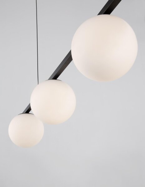 LED Pendelleuchte 72 cm lang Schwarz Weiß höhenverstellbar