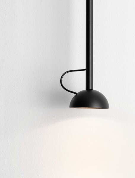 Schmale LED Pendelleuchte Ø 8 cm Schwarz höhenverstellbar