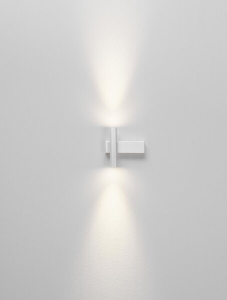 LED Wandlampe 15 cm breit Weiß Up Down 2 flammig warmweiß
